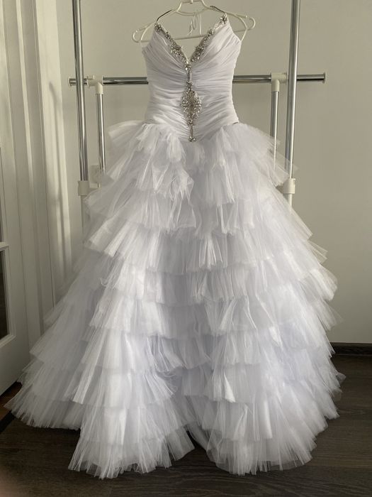 Весільна сукня (не вінчана)