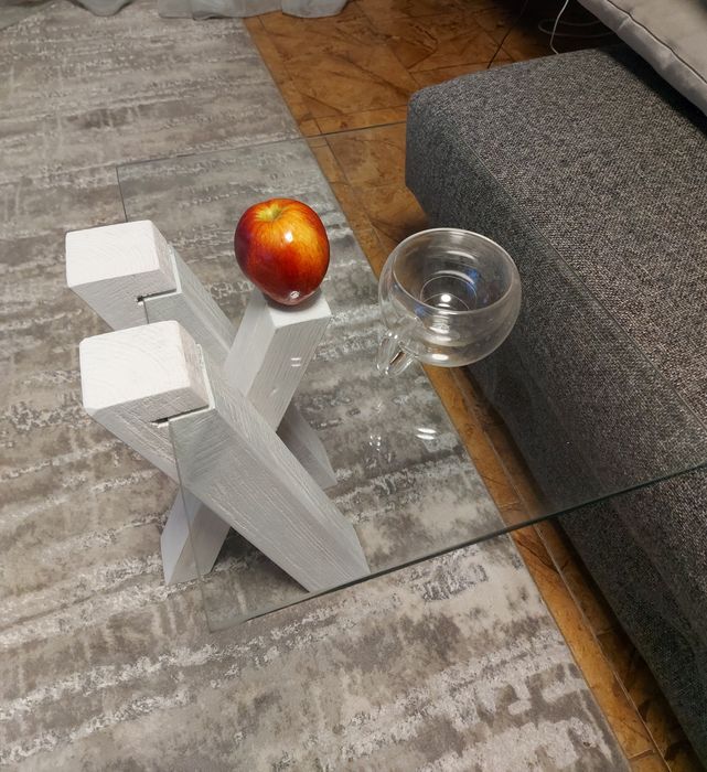 Стол кофейный новый