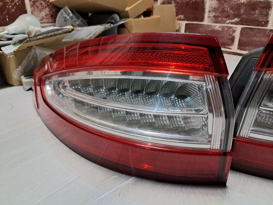 Обмін або продаж! Ліхтарі Ford Fusion SE під жовті поворотники