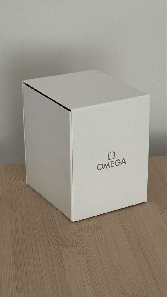 Caixa Relogio Omega Nova