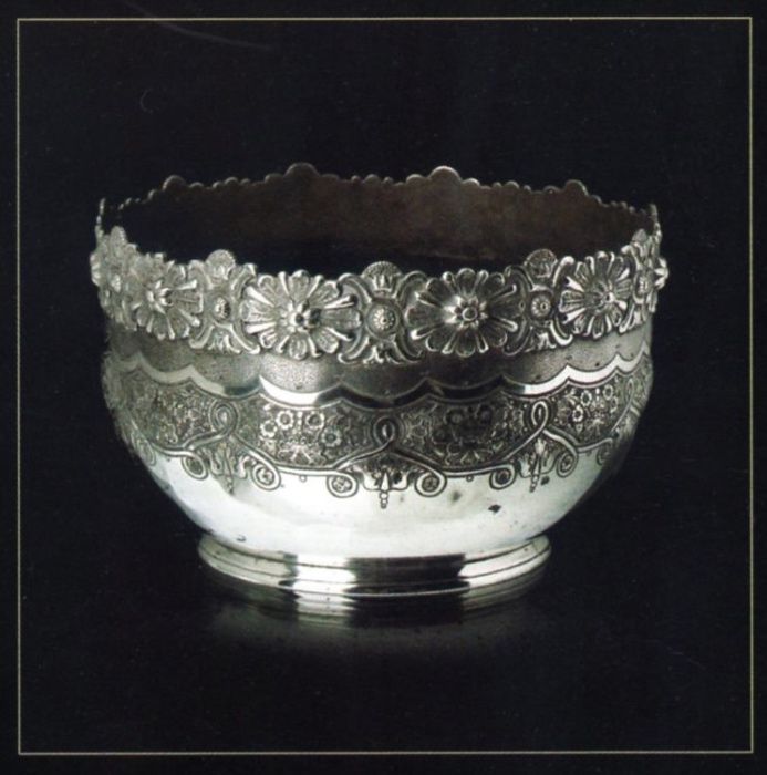 Cachepot em prata portuguesa