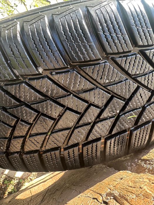 Felgi aluminiowe OPONY ZIMOWE  Audi A4 17 – komplet 4 sztuki