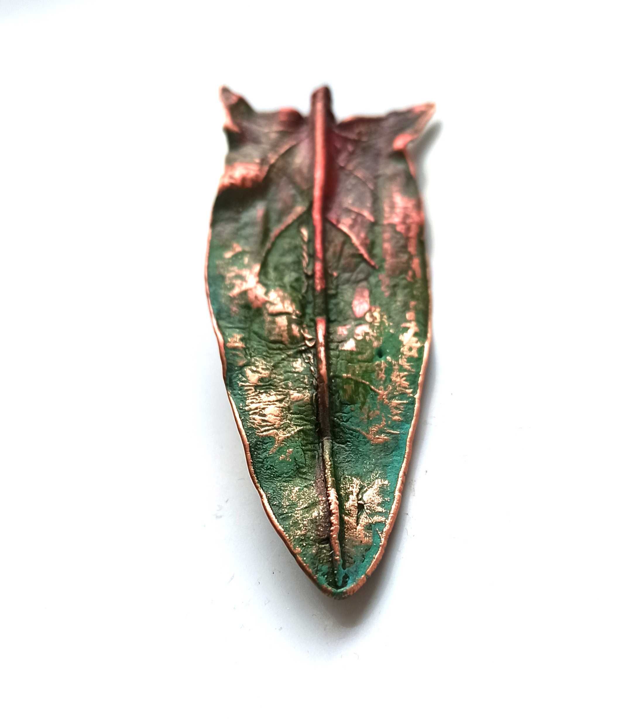 Broszka miedziana liść szczawiu, autorska biżuteria botaniczna