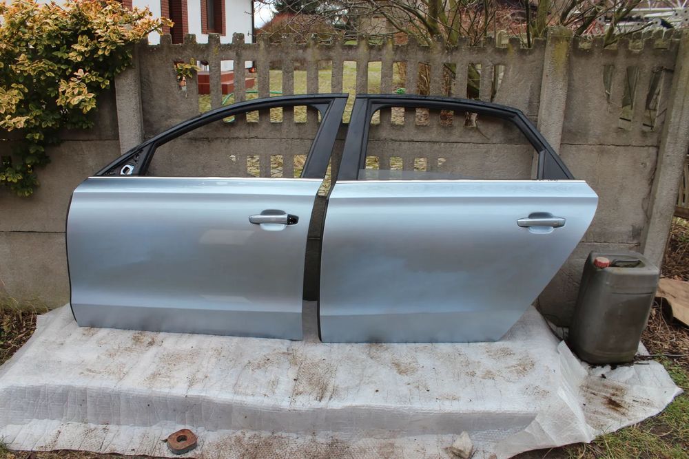 DRZWI TYLNE LEWE AUDI A8 D4 LONG 2014