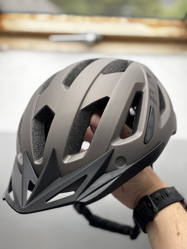 Kask rowerowy PJT z zdejmowanym daszkiem MTB, Treking, Miasto
