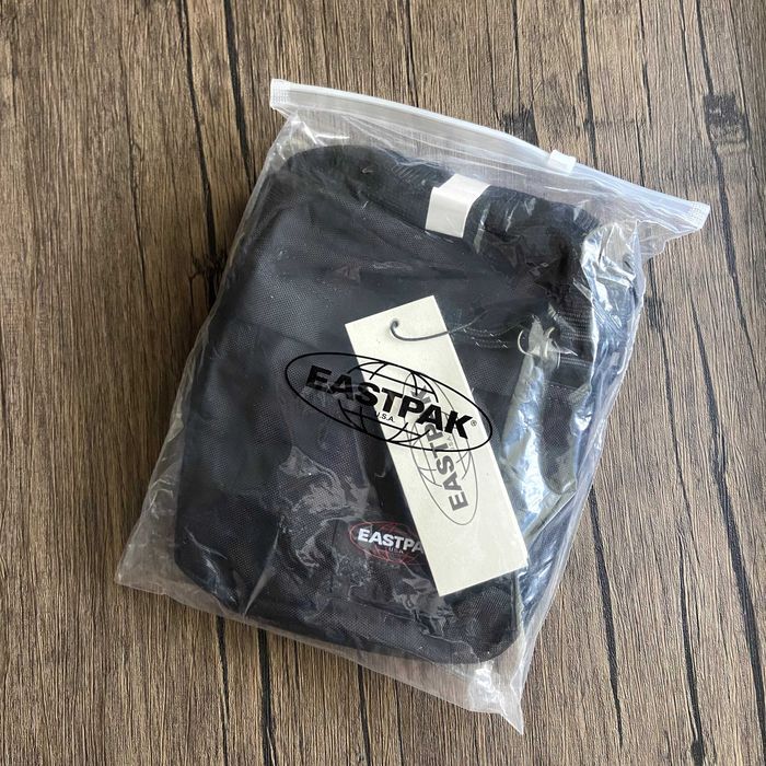 Мессенджер Eastpak black. Оригинал, сумка, барсетка через плечо
