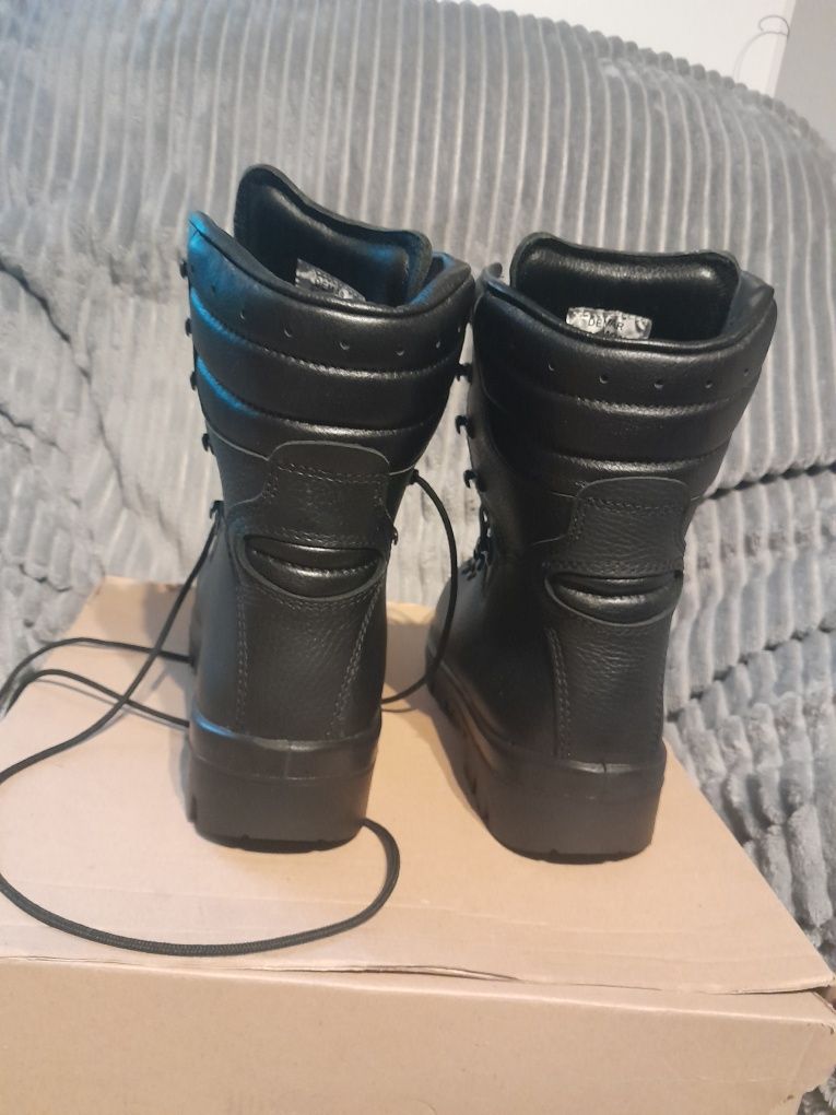 Buty wojskowe mon
