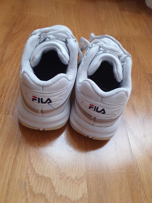 Sapatilhas Fila menina tamanho 33