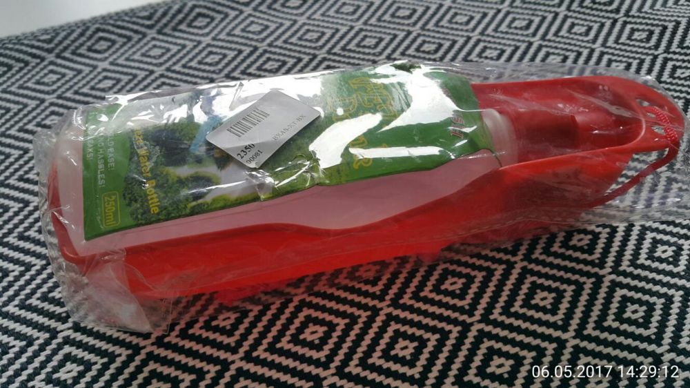 Podróżne poidełko dla zwierzaka