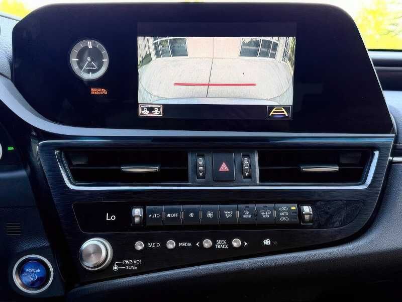 2022 Lexus ES 300h