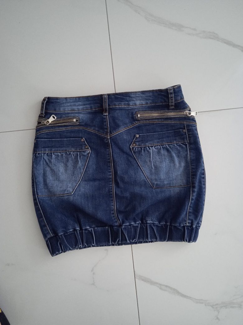 Spódniczka damska jeans r.m jak nowa