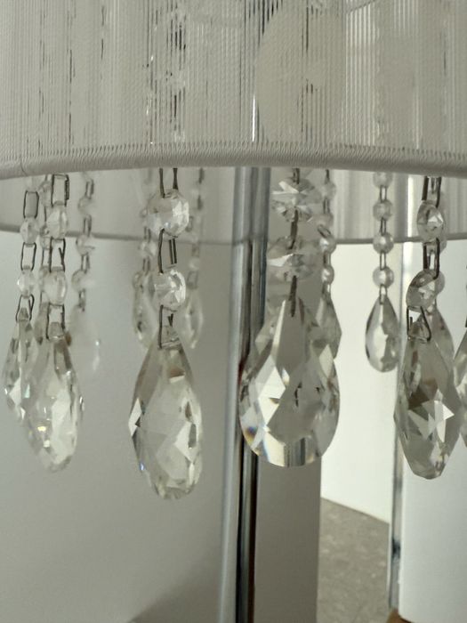 Lampa stojaca - biala