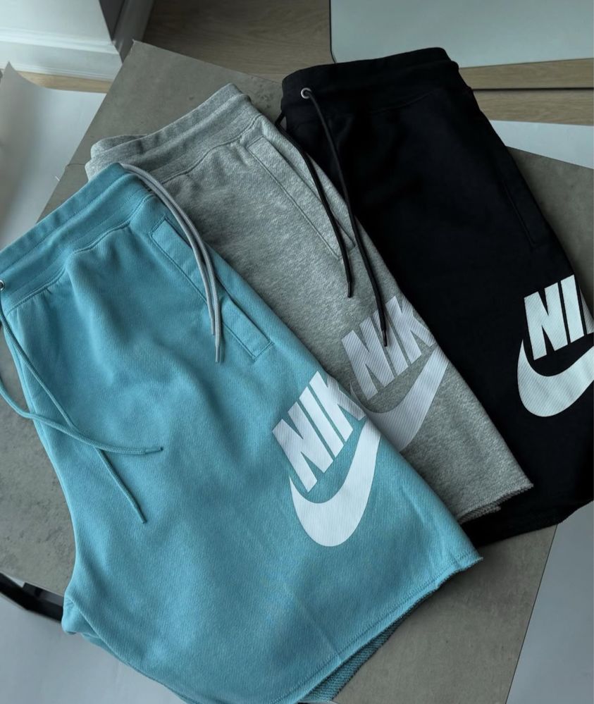 Шорти Nike Club