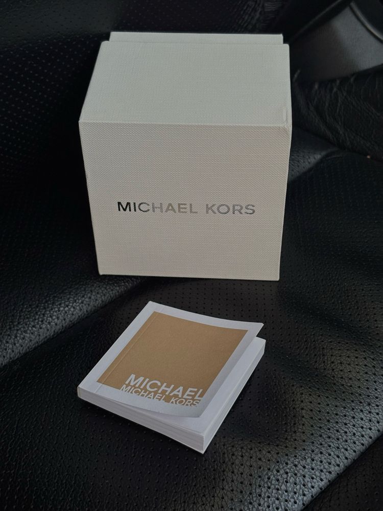 Michael kors часи