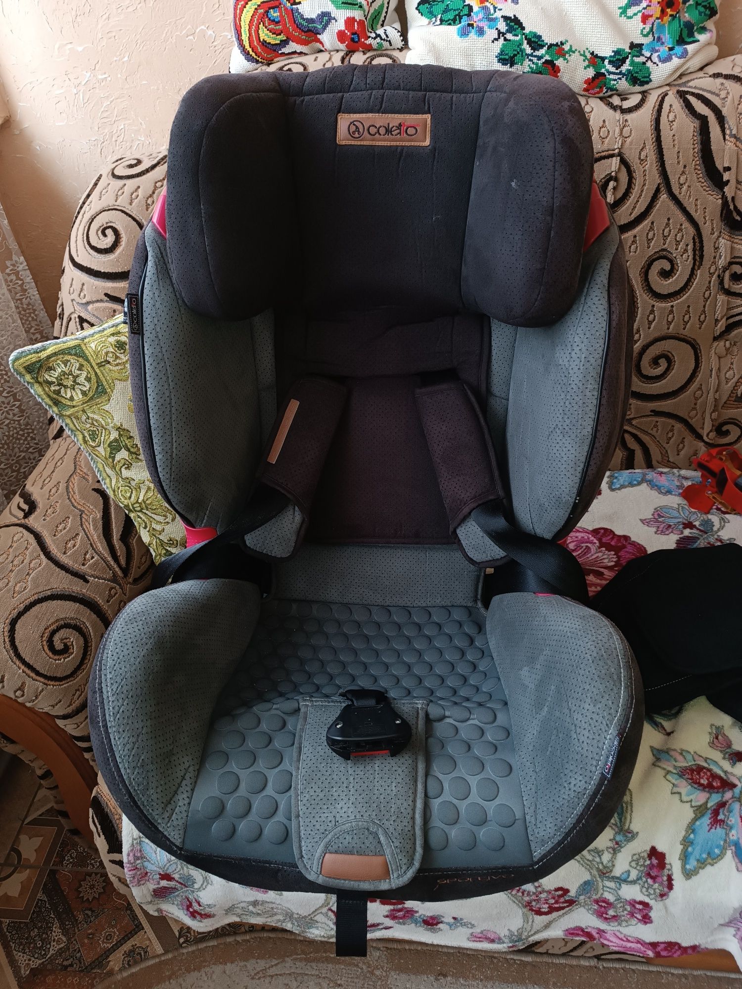 Продам автокрісло Coletto