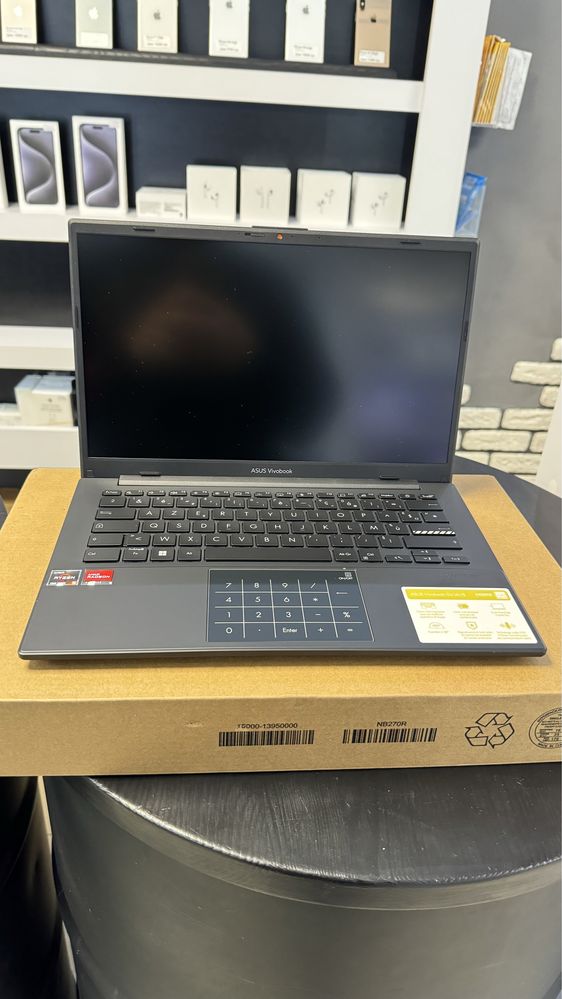 Новий Asus Vivibook E1404f 16/512