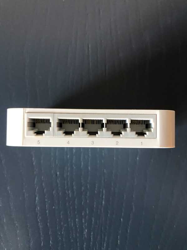 TP Link Ethernet switch