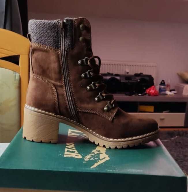 Жіночі зимові черевики Landrover