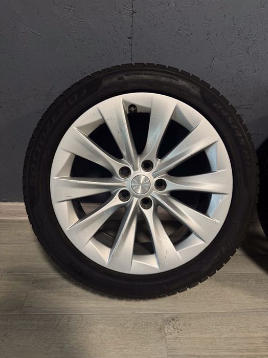 Диски Tesla R19 8j ET49