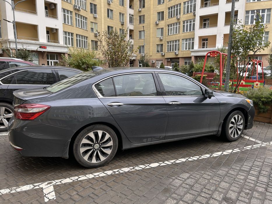 Honda Accord 2.0 hybrid 2017