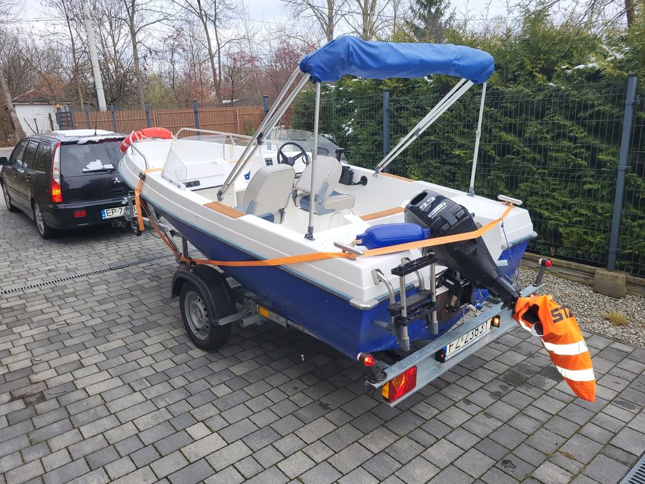 Sprzedam łódź rekracyjno-wędkarską.