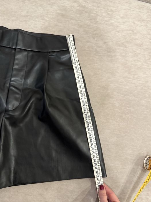 Шорты zara кож зам размер s