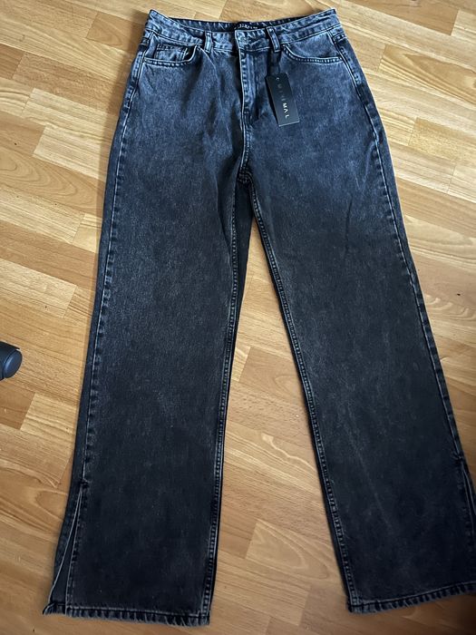 Джинси з розрізами