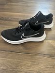 Buty Nike czarne rozmar 37,5 wkladka 23,5