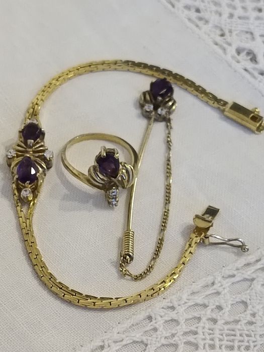 Серебро,аметисты,позолота.Браслет, кольцо,булавка. Нежные и красивые
