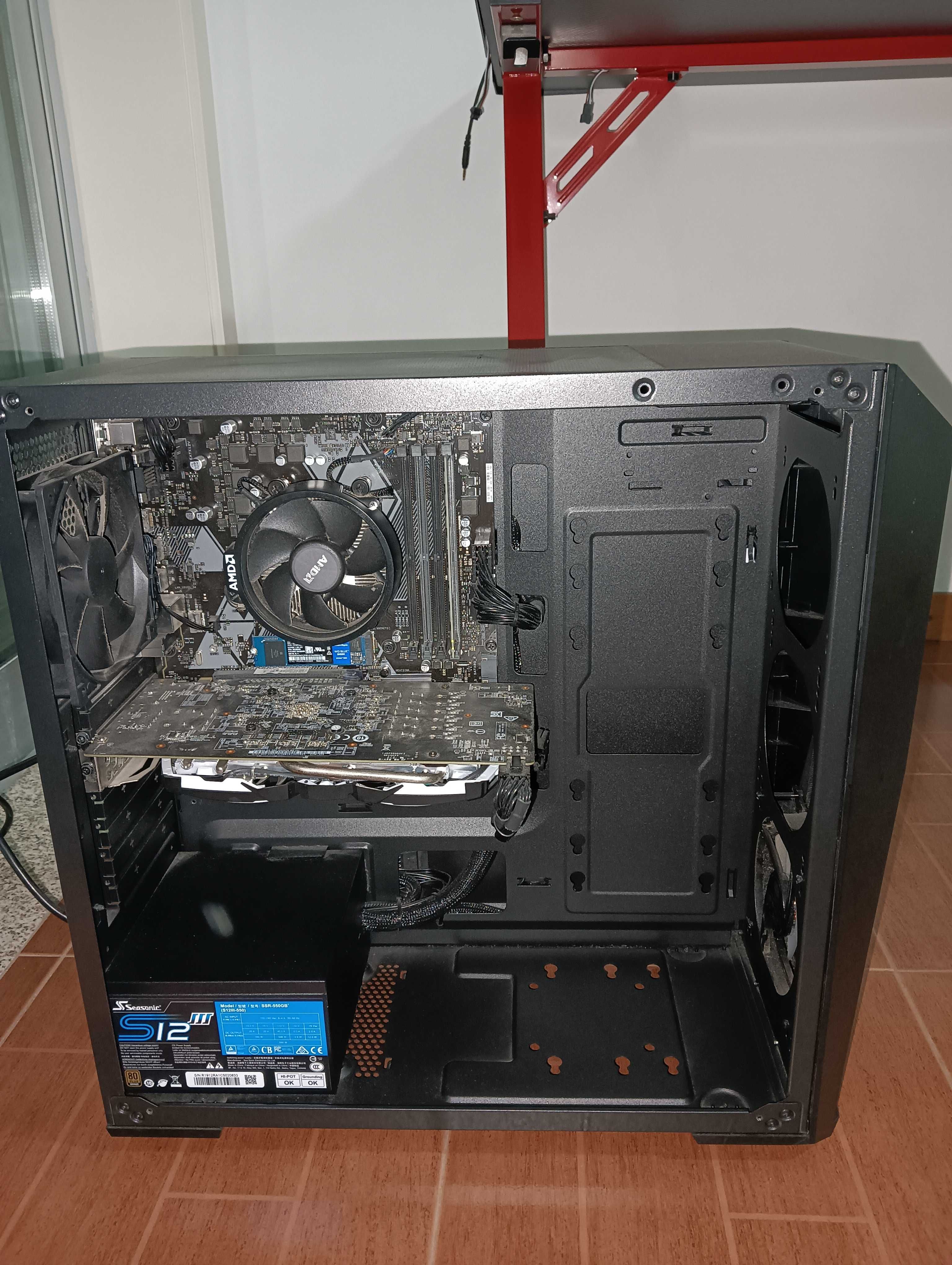 Torre Gaming Amd ryzen 5 2600 Six core teclado hyper x e rato