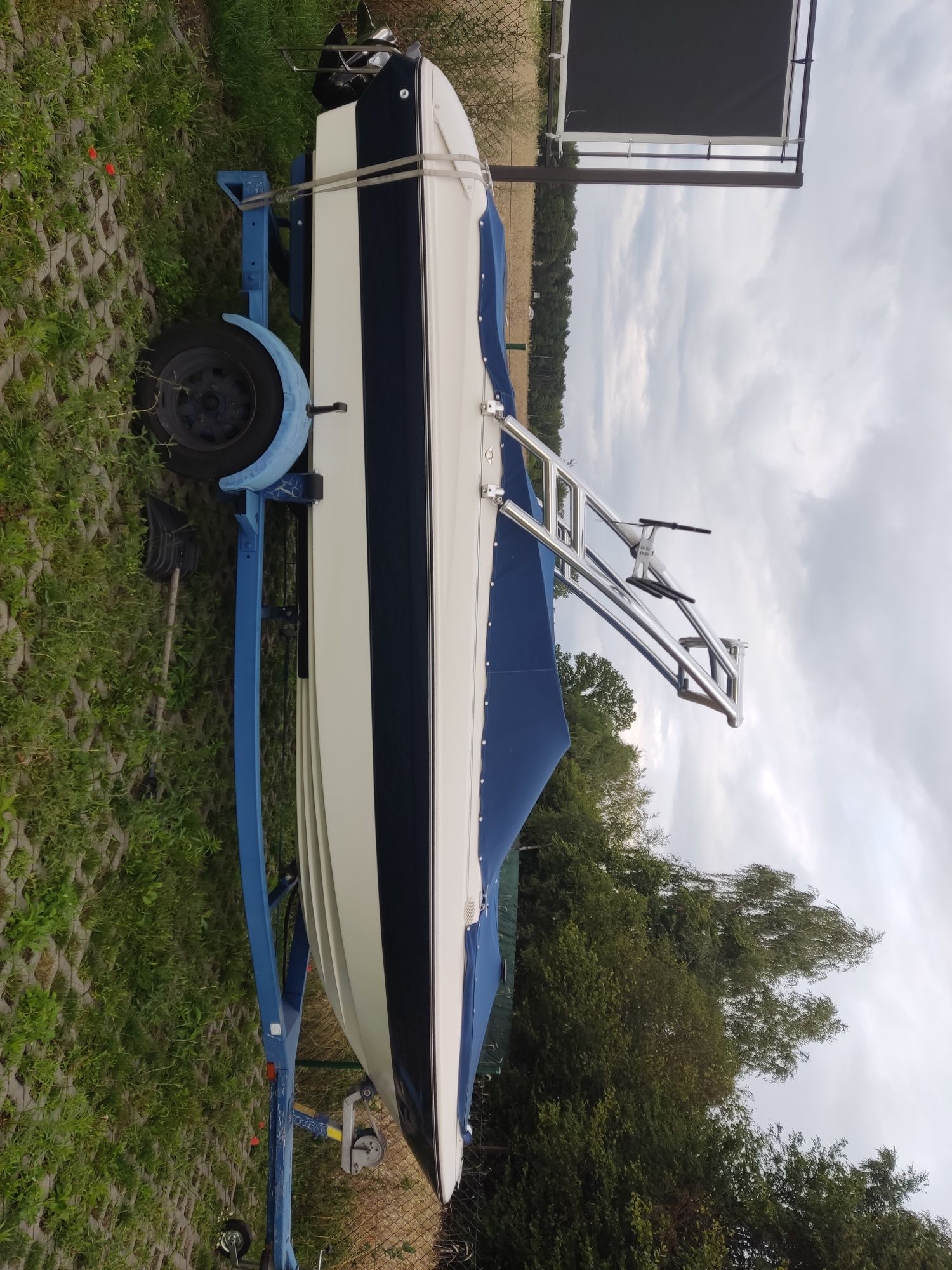 Łódź motorowa Bayliner 1850 4.3 V6 bowrider