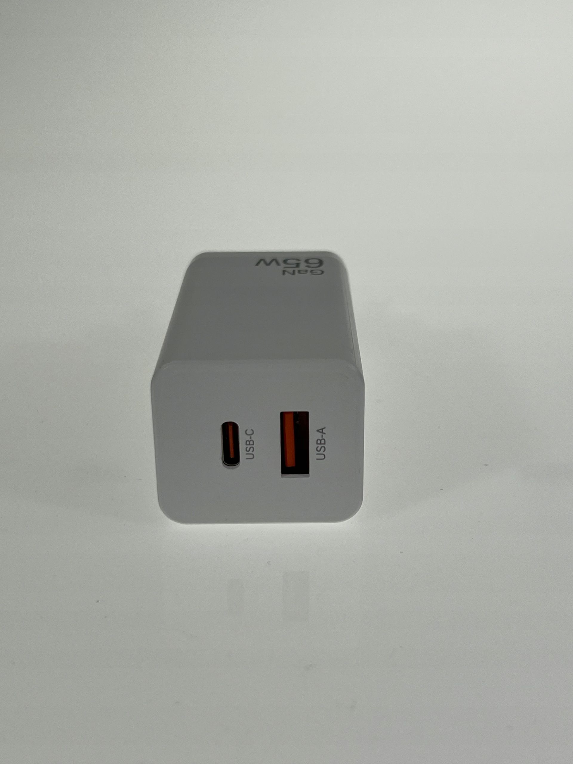Yhemi Ładowarka Ścienna Usb A I Usb C 65W