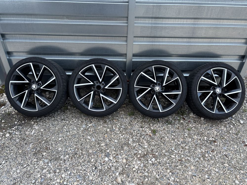 Koła lato VEGA skoda superb karoq octavia 19” 8” ET45 225/40/19