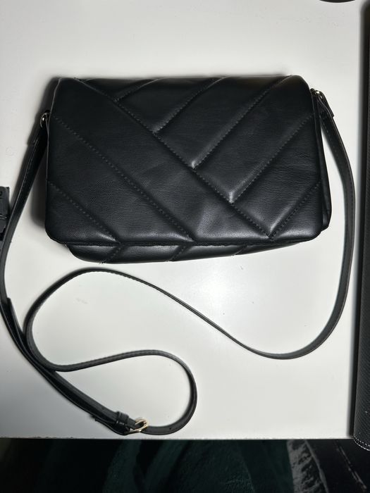 Torebka na ramię H&M,czarna picowana