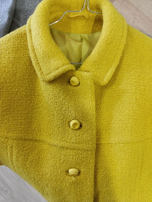 Елегантне вінтажне жовте пальто з Італії!!!