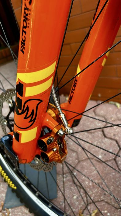 Saracen ariel LT enduro dh fuel fox burgtec hope dtswiss sram carbon