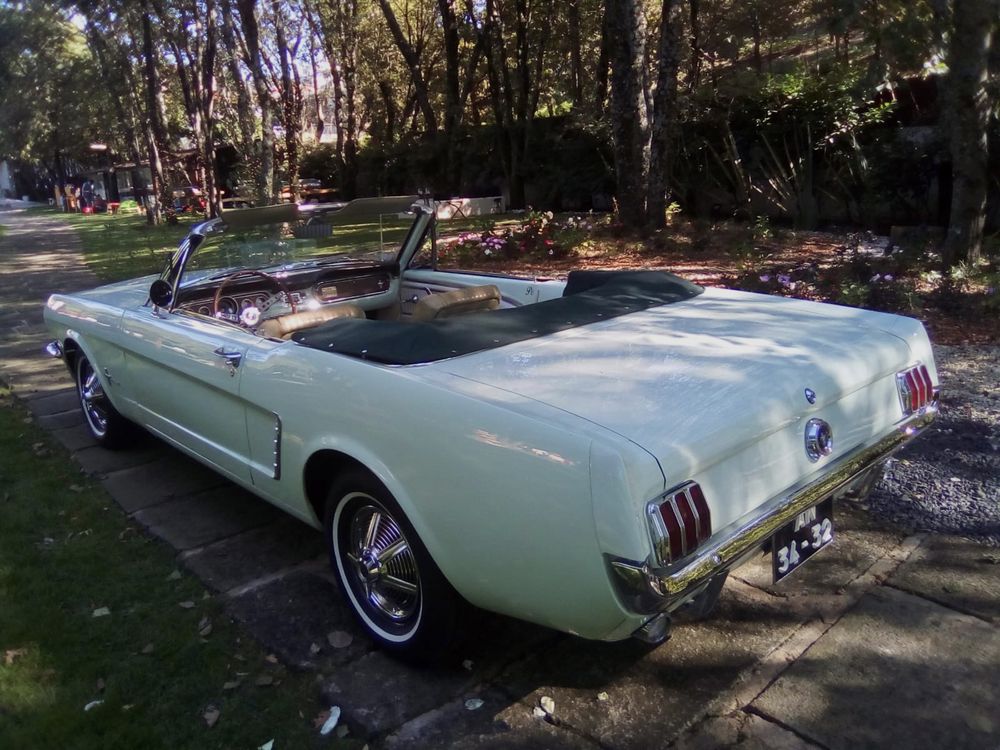 Ford Mustang 1965 cabrio C/Motorista