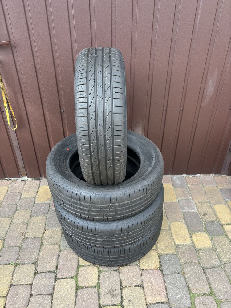 Komplet opon letnich Hankook 205/60/16