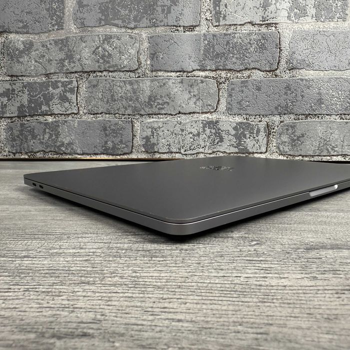Ноутбук Apple MacBook Pro 13 2020 (M1 | 16Gb | 512Gb SSD | 8 GPU)