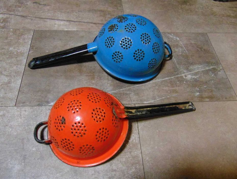 2 emaliowane sitka,cedzaki,huta silesia,cena za 2