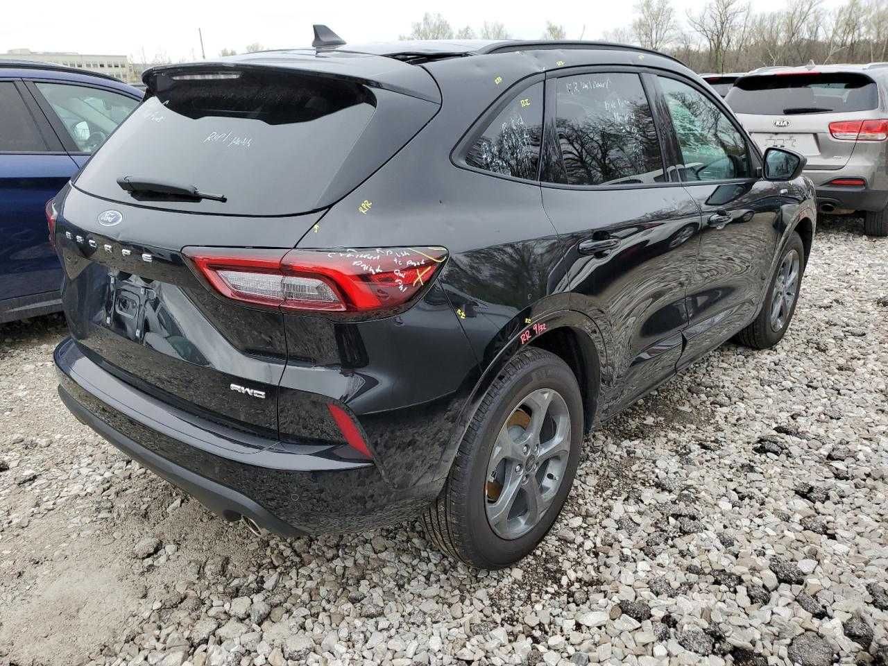 2023 Ford Escape St Line