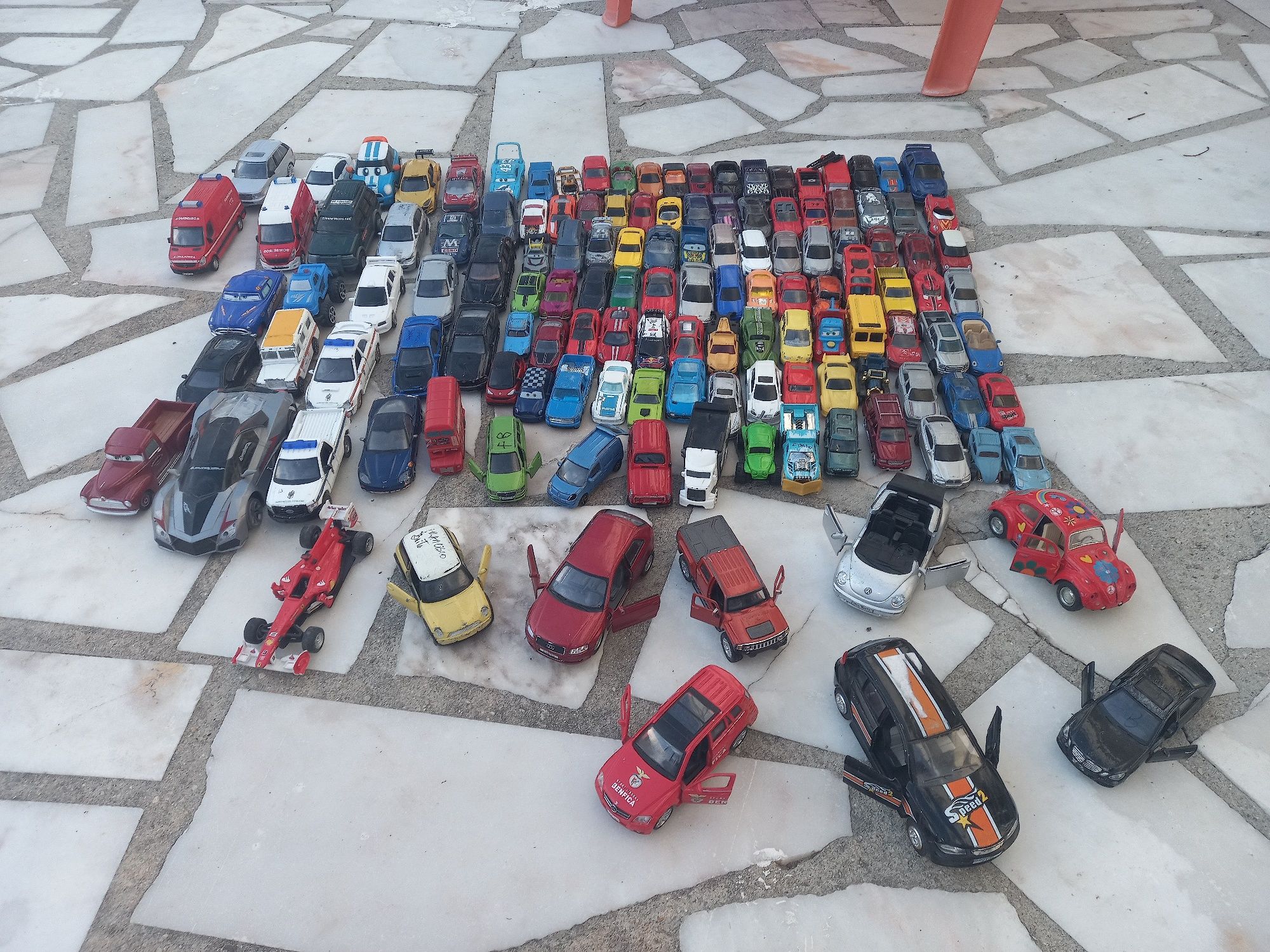 Carros miniatura  (ler descrição)