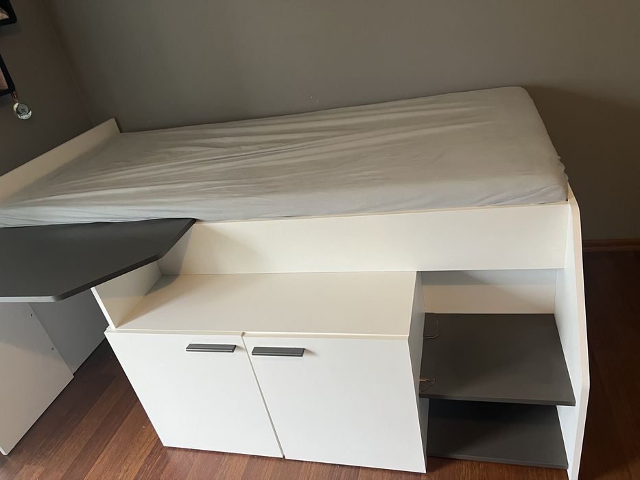 Łóżko z biurkiem Agata meble