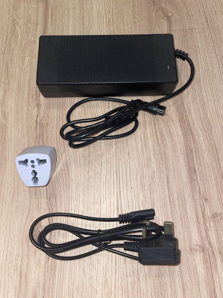 Carregador 54.6V (NOVO) para Trotinete Ienyrid M4 Pro S+/ S+ Max
