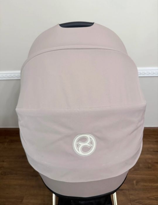 Sprzedam gondole cybex priam 4.0