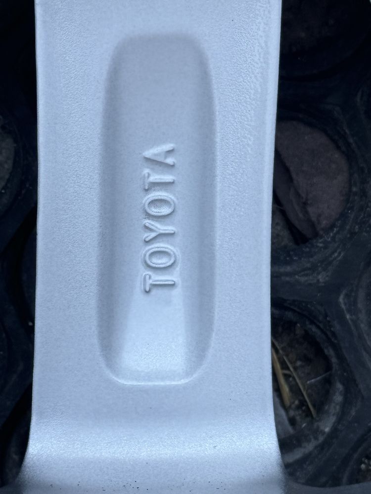Оригінальні диски Toyota Camry chr corolla avalon нові  5 114,3 r16