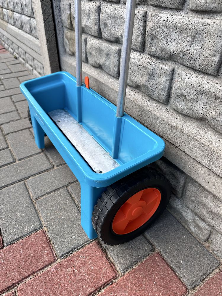 Siewnik do trawy / nawozu Gardena