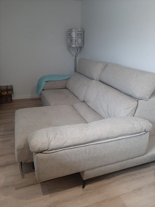 Black Friday!! Sofá extensível, versátil! Excelente oportunidade!!