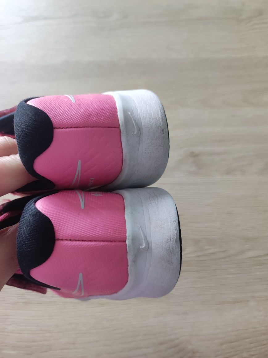 Buty Nike 31 różowe runner