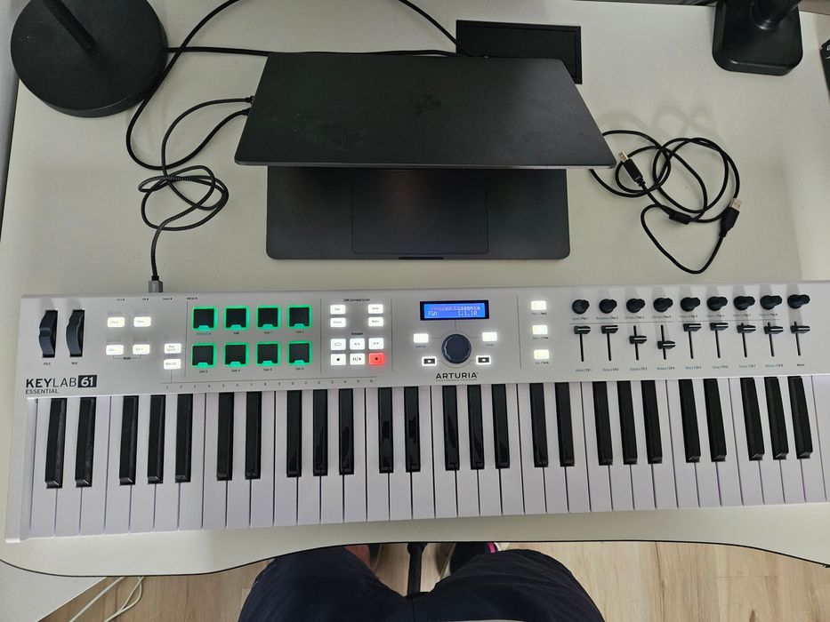 Kontroler MIDI Arturia Keylab 61 Essential
